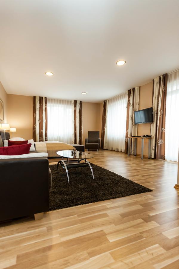 Hotel Petrijevci Bizovac Bilik gambar