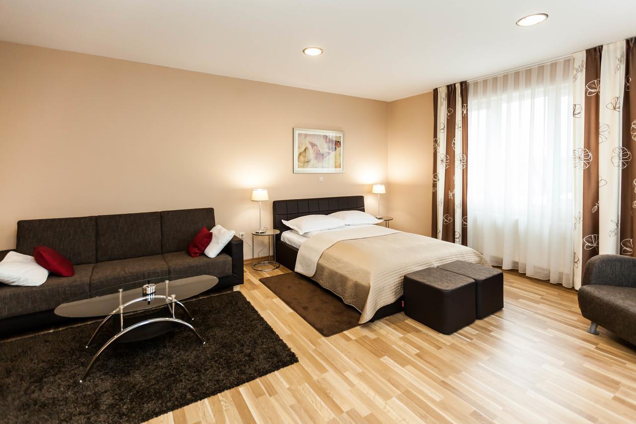 Hotel Petrijevci Bizovac Bilik gambar